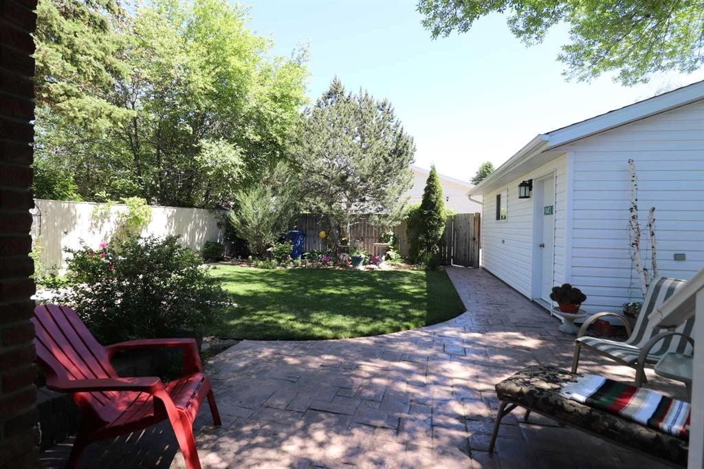 









1723


Lakemount

Boulevard South,
Lethbridge,




AB
T1K 3K5

