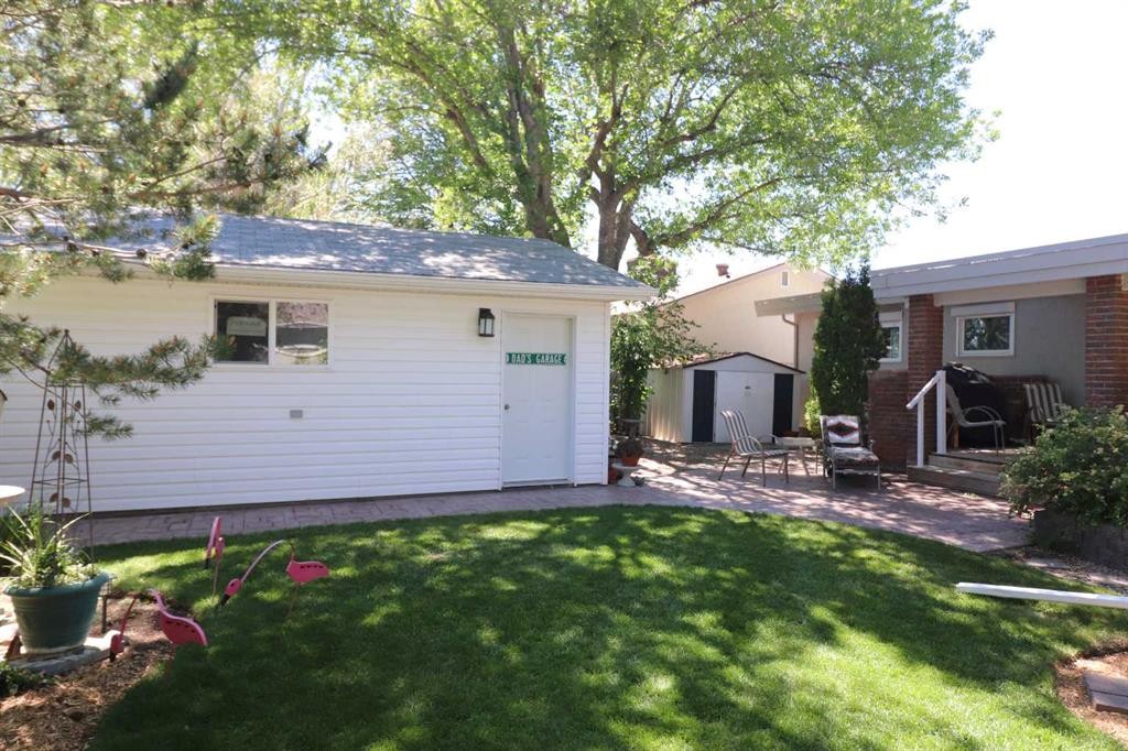 









1723


Lakemount

Boulevard South,
Lethbridge,




AB
T1K 3K5

