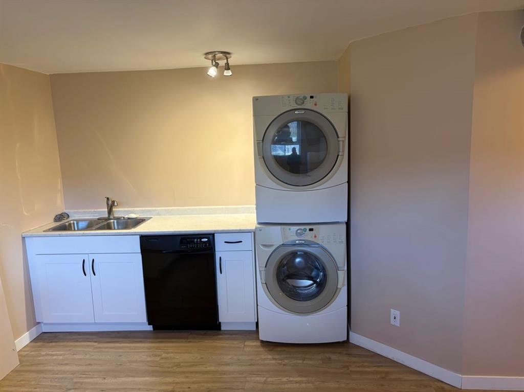 









43


Riverwood

Manor West,
Lethbridge,




AB
T1k 7X3

