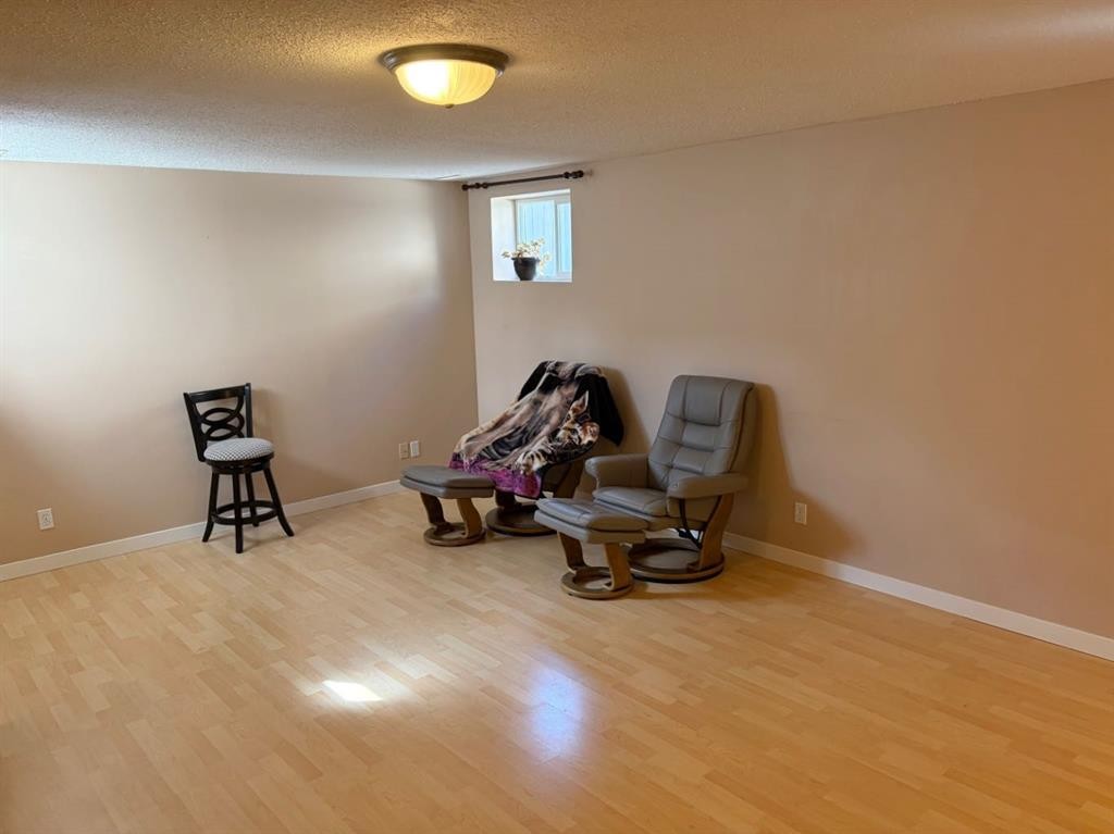 









43


Riverwood

Manor West,
Lethbridge,




AB
T1k 7X3

