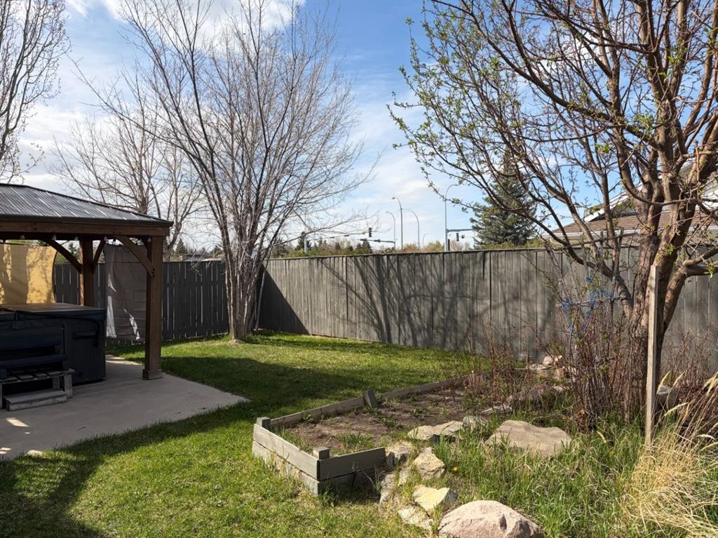 









43


Riverwood

Manor West,
Lethbridge,




AB
T1k 7X3

