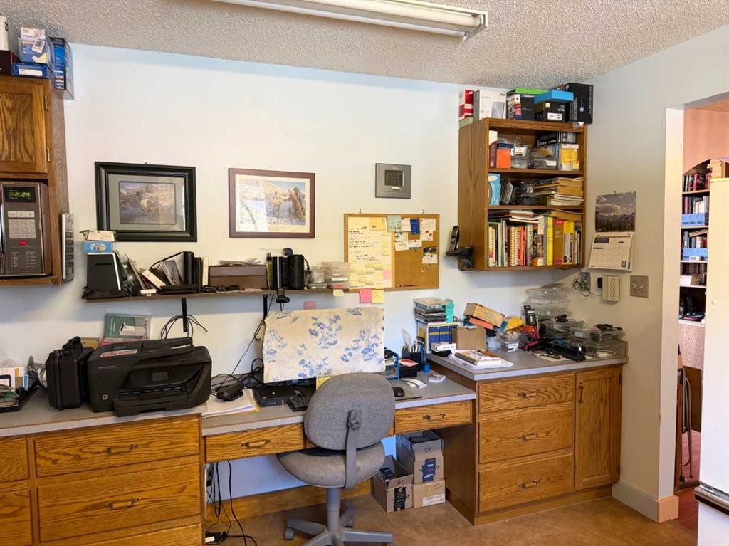









2803


90

Street,
Coleman,




AB
T0K 0M0

