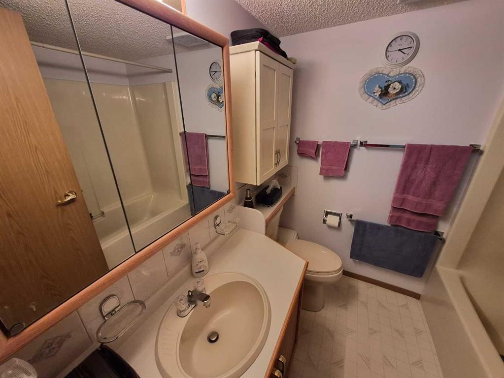 









20


3

Street South, 418,
Lethbridge,




AB
T1J 4P1

