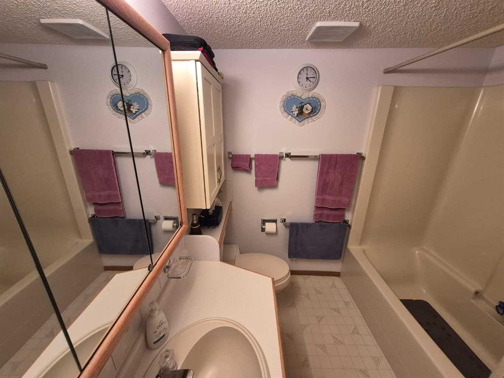 









20


3

Street South, 418,
Lethbridge,




AB
T1J 4P1

