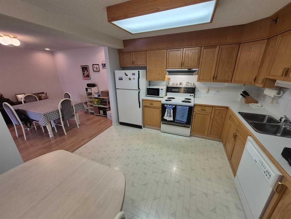 









20


3

Street South, 418,
Lethbridge,




AB
T1J 4P1

