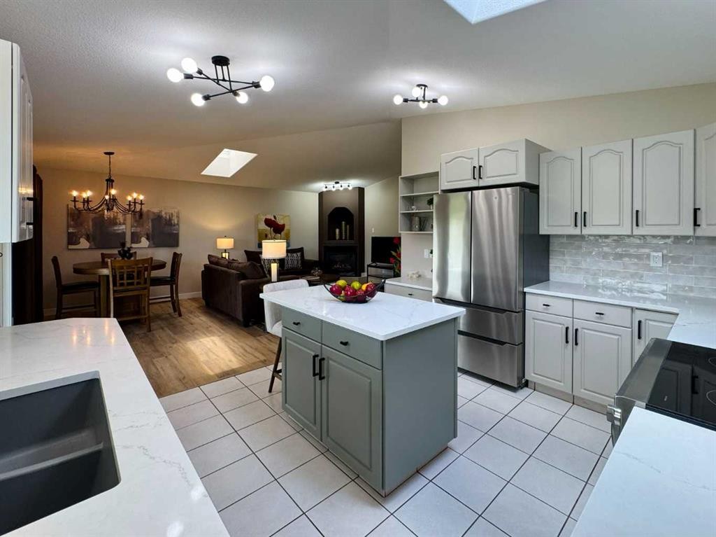 









398


Canyon

Boulevard West, 1,
Lethbridge,




AB
T1K 6V2

