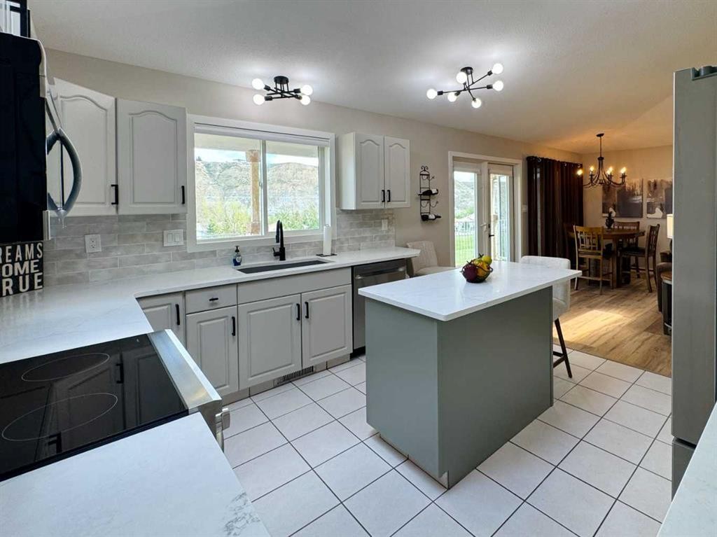 









398


Canyon

Boulevard West, 1,
Lethbridge,




AB
T1K 6V2

