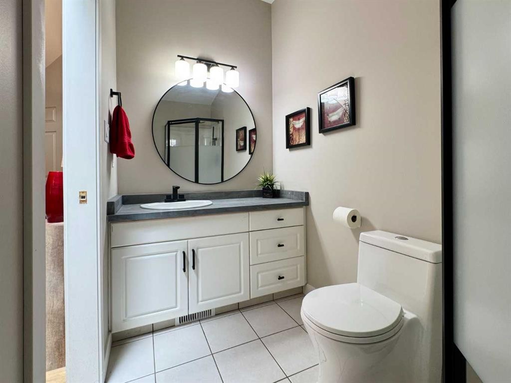 









398


Canyon

Boulevard West, 1,
Lethbridge,




AB
T1K 6V2

