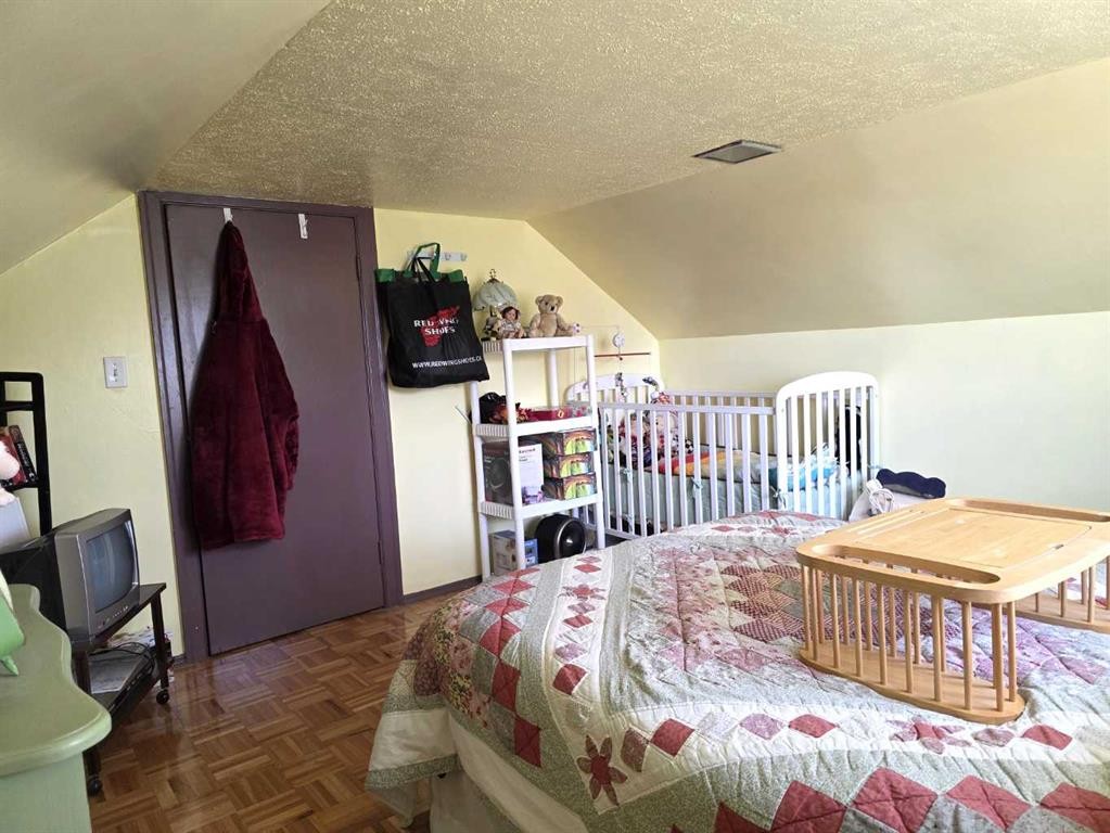 









95070


Range Road 18-3

,
Rural Taber, M.D. of,




AB
T0K 0R0

