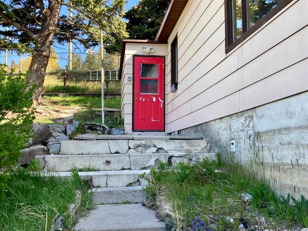 









6525


21

Avenue,
Coleman,




AB
T0K 0M0

