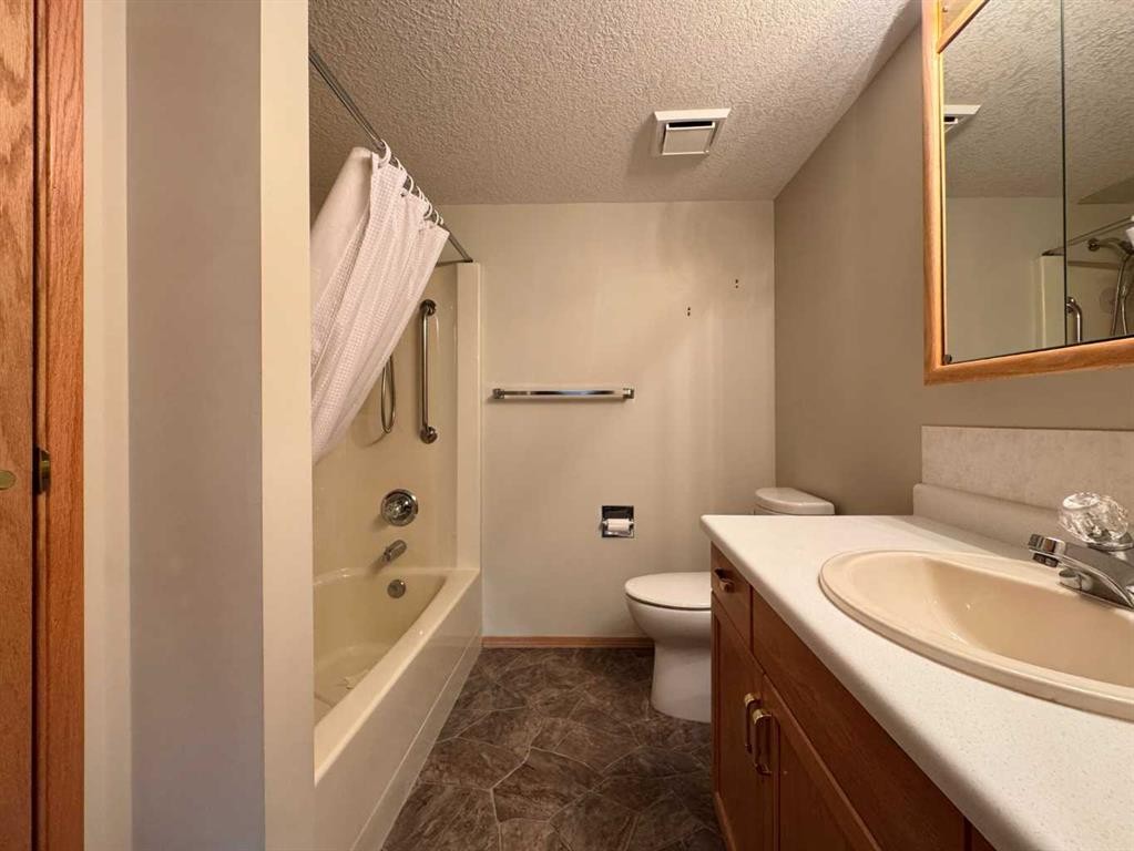 









75


1

Avenue South, 208,
Lethbridge,




AB
T1J 4R2

