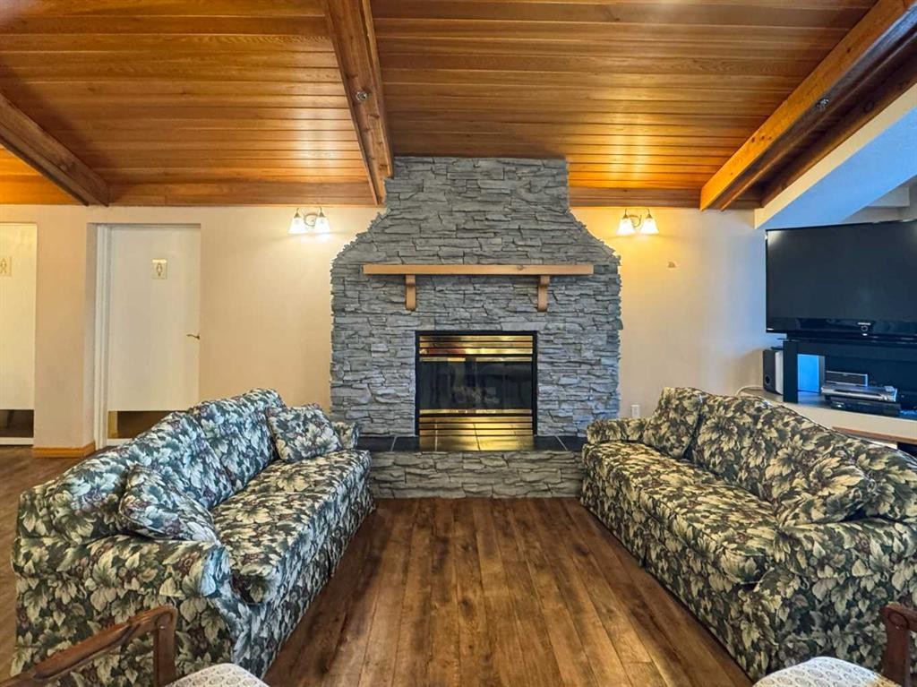 









75


1

Avenue South, 208,
Lethbridge,




AB
T1J 4R2

