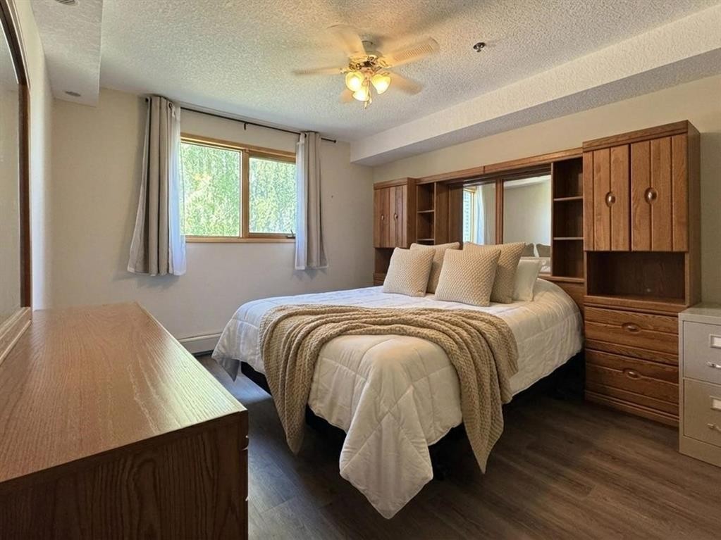 









75


1

Avenue South, 208,
Lethbridge,




AB
T1J 4R2

