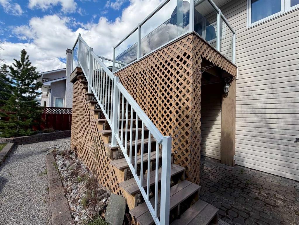 









1726


113

Street,
Blairmore,




AB
T0K 0E0

