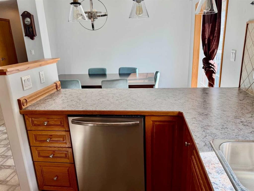 









1726


113

Street,
Blairmore,




AB
T0K 0E0

