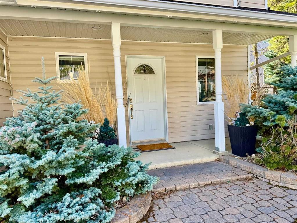 









1726


113

Street,
Blairmore,




AB
T0K 0E0

