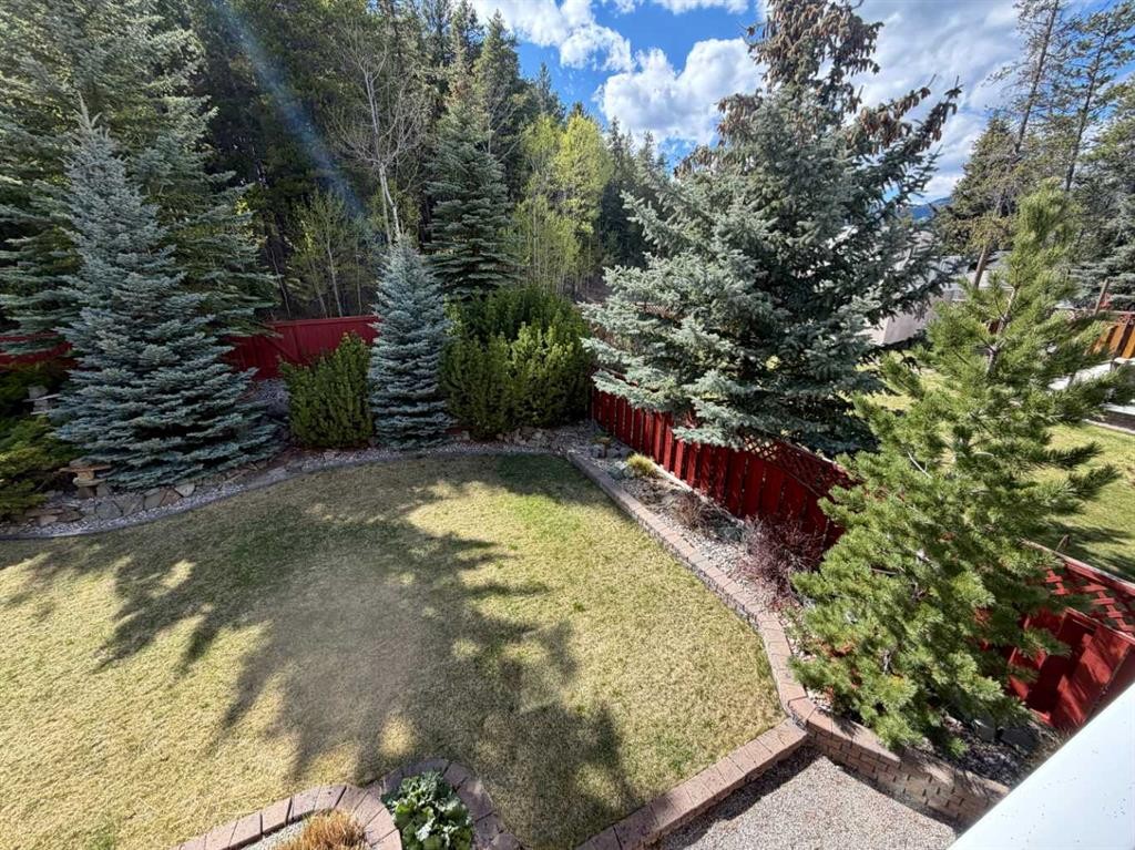 









1726


113

Street,
Blairmore,




AB
T0K 0E0

