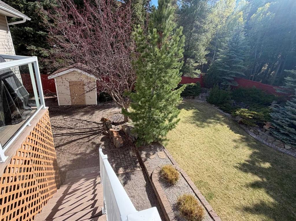 









1726


113

Street,
Blairmore,




AB
T0K 0E0

