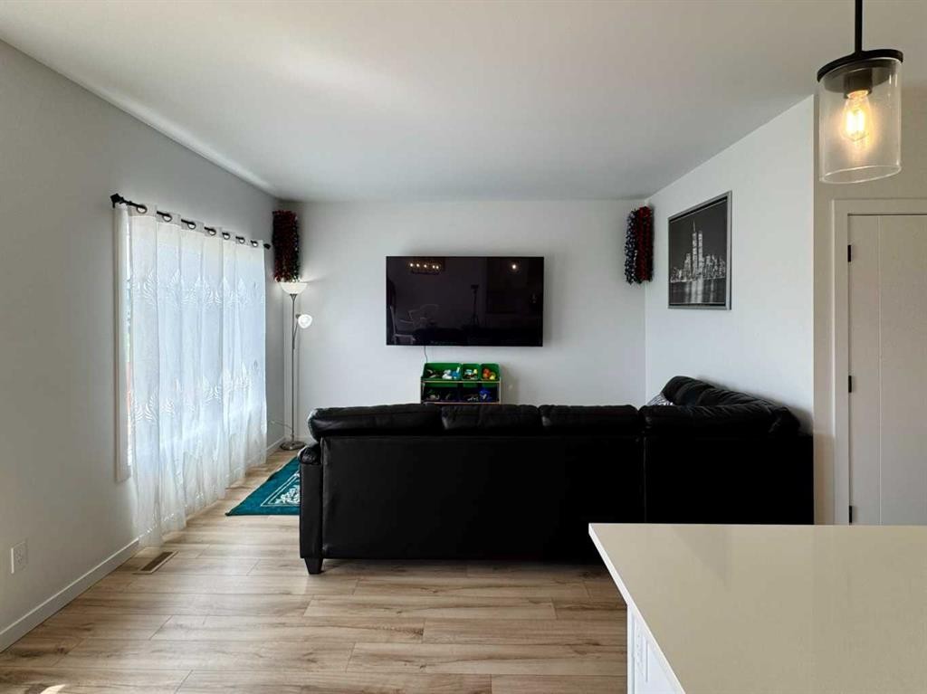 









18


Blackwolf

Pass North,
Lethbridge,




AB
T1H 7H7

