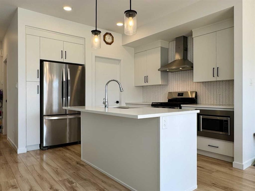 









18


Blackwolf

Pass North,
Lethbridge,




AB
T1H 7H7

