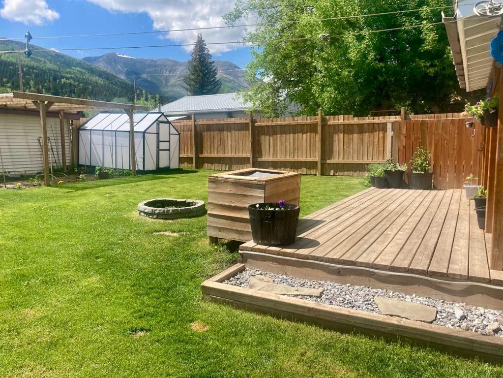 









717


227

Street,
Hillcrest,




AB
T0K 1C0

