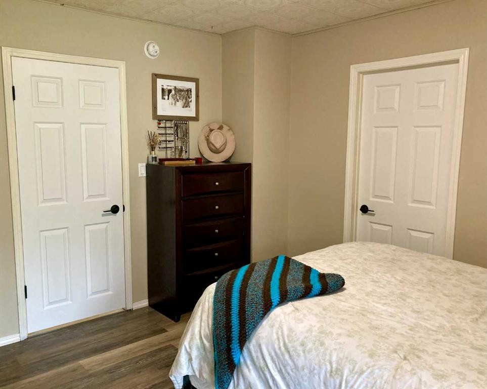 









717


227

Street,
Hillcrest,




AB
T0K 1C0

