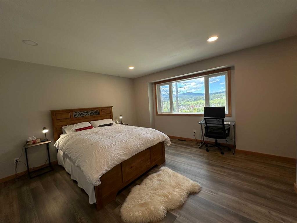 









231


Southmore

,
Blairmore,




AB
T0K 0E0

