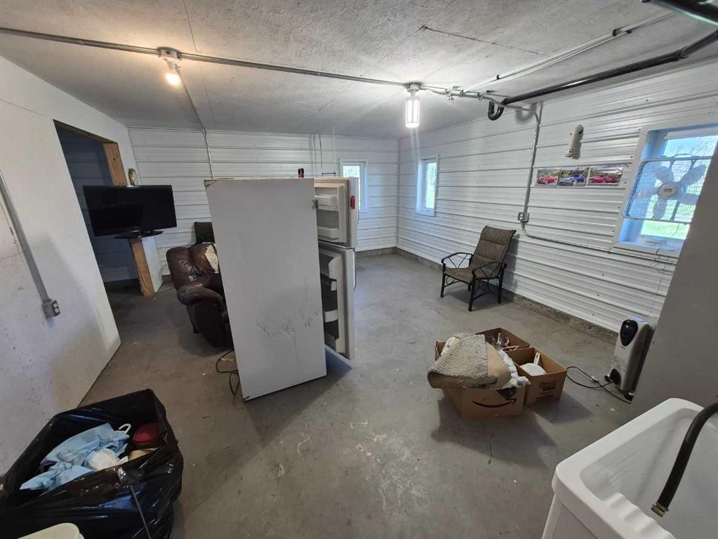 









94046


Hwy 843

, #34,
Rural Lethbridge County,







AB
T1H 6P3

