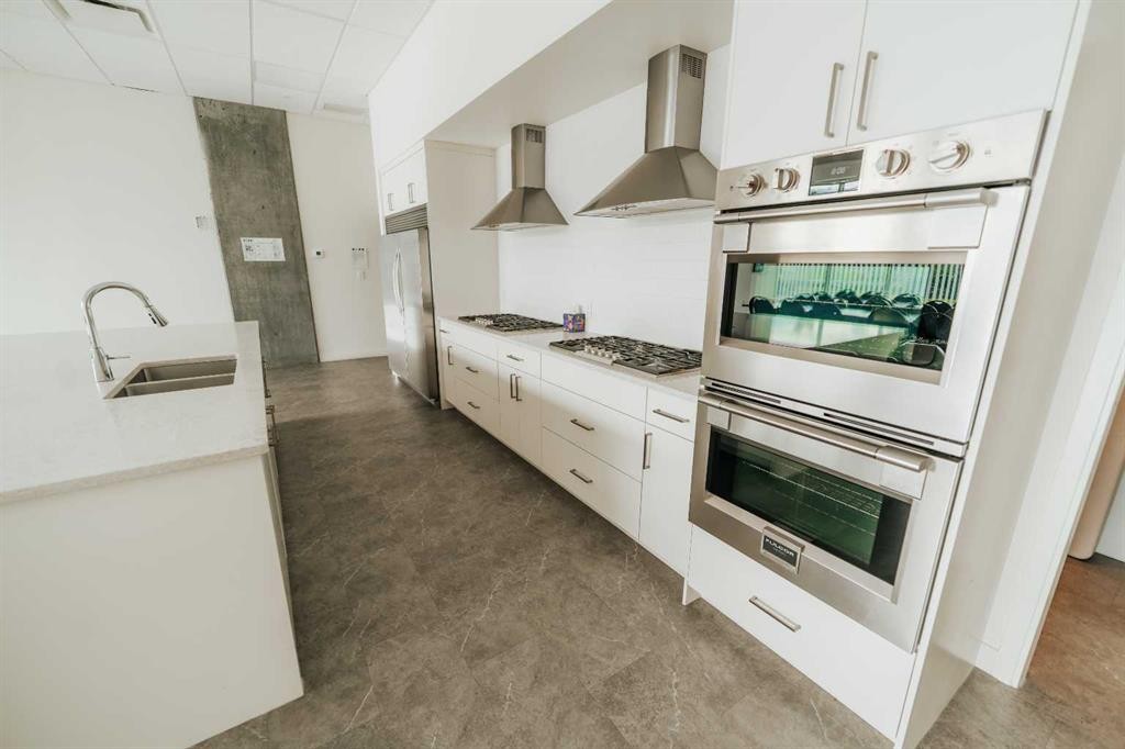 









102


Scenic

Drive North, 331,
Lethbridge,




AB
T1H 5L9

