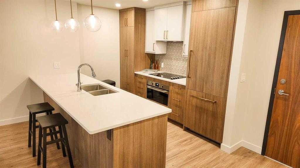 









102


Scenic

Drive North, 331,
Lethbridge,




AB
T1H 5L9

