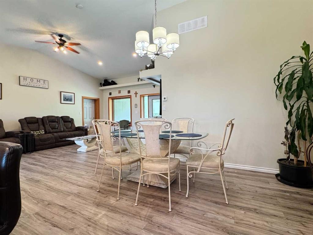 









412


Queen

Avenue,
Monarch,




AB
T0L 1M0

