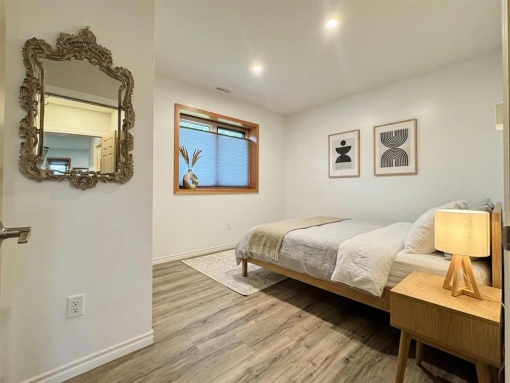 









412


Queen

Avenue,
Monarch,




AB
T0L 1M0

