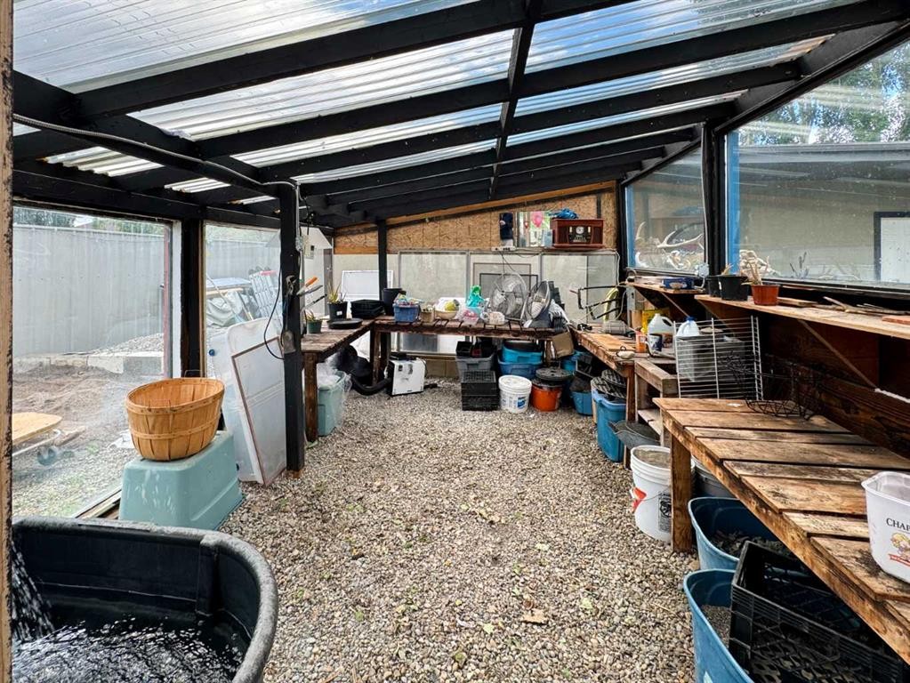 









412


Queen

Avenue,
Monarch,




AB
T0L 1M0

