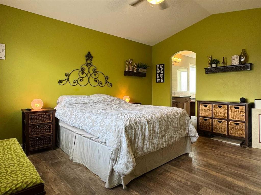 









422


Lynx

Terrace North,
Lethbridge,




AB
T1H 6Z6

