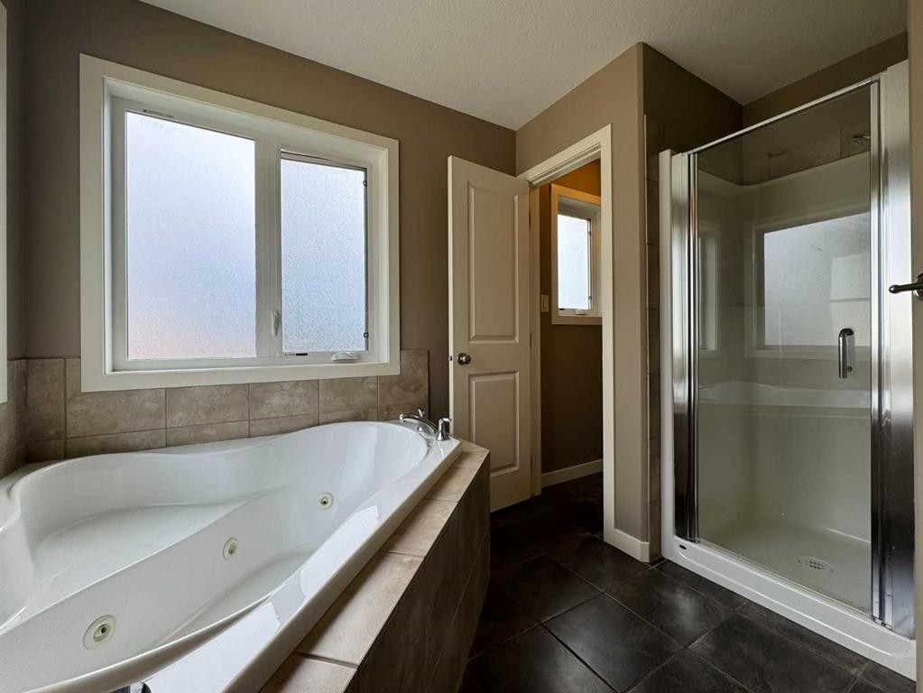 









422


Lynx

Terrace North,
Lethbridge,




AB
T1H 6Z6

