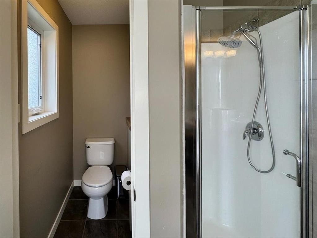 









422


Lynx

Terrace North,
Lethbridge,




AB
T1H 6Z6

