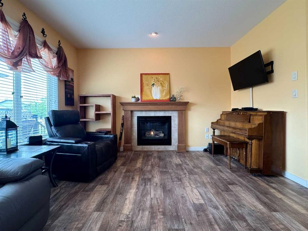 









422


Lynx

Terrace North,
Lethbridge,




AB
T1H 6Z6

