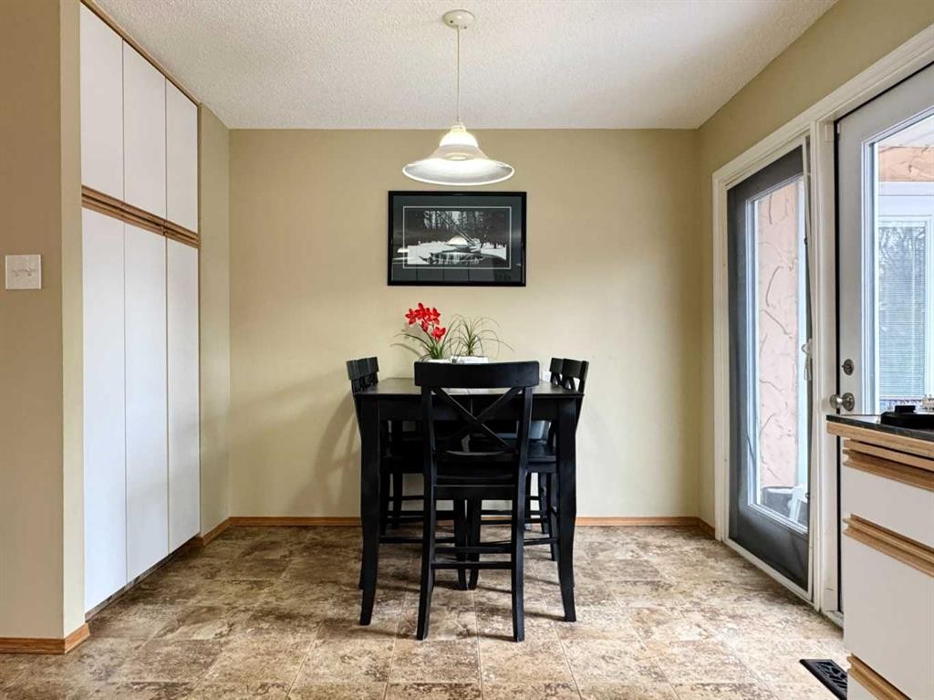 









2409


20

Street North,
Lethbridge,




AB
T1H 4T9

