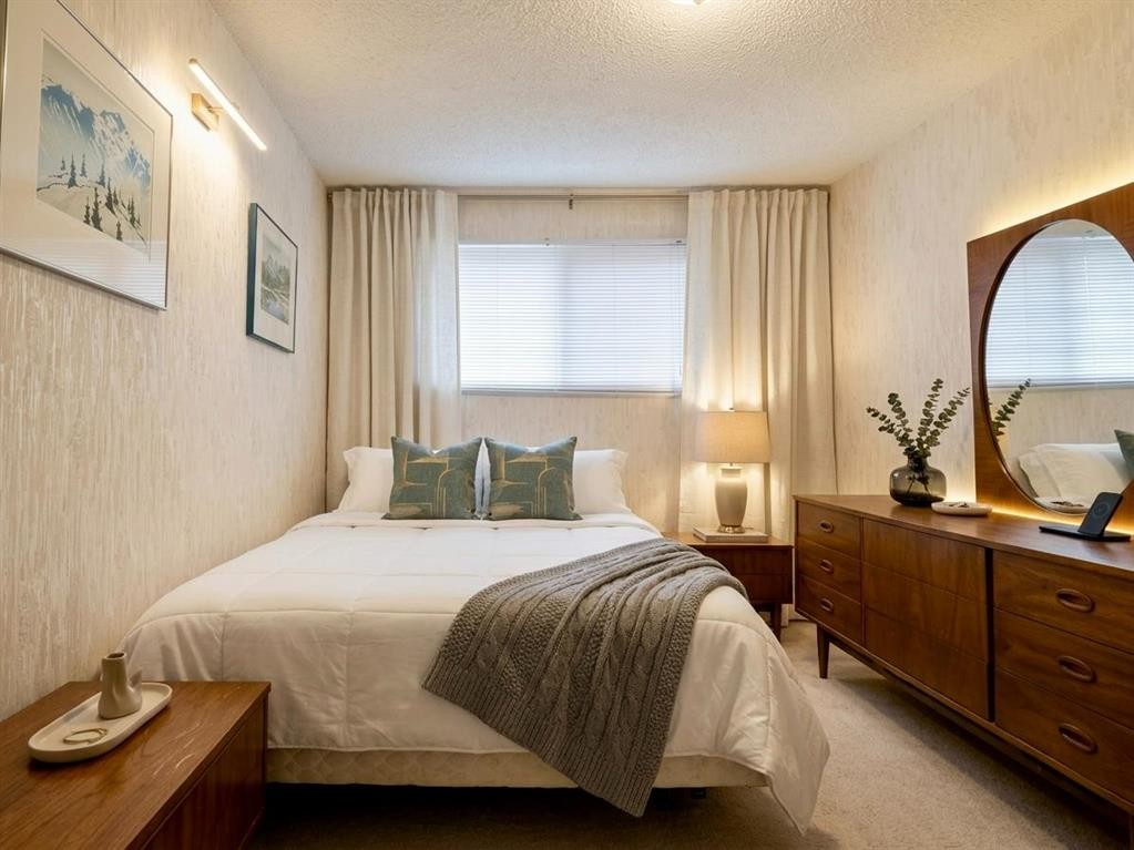 









2409


20

Street North,
Lethbridge,




AB
T1H 4T9

