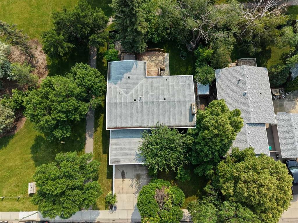 









2409


20

Street North,
Lethbridge,




AB
T1H 4T9

