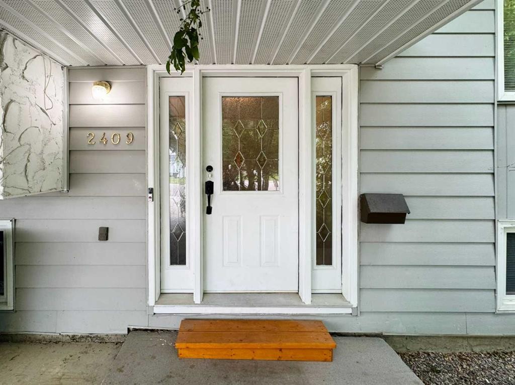 









2409


20

Street North,
Lethbridge,




AB
T1H 4T9

