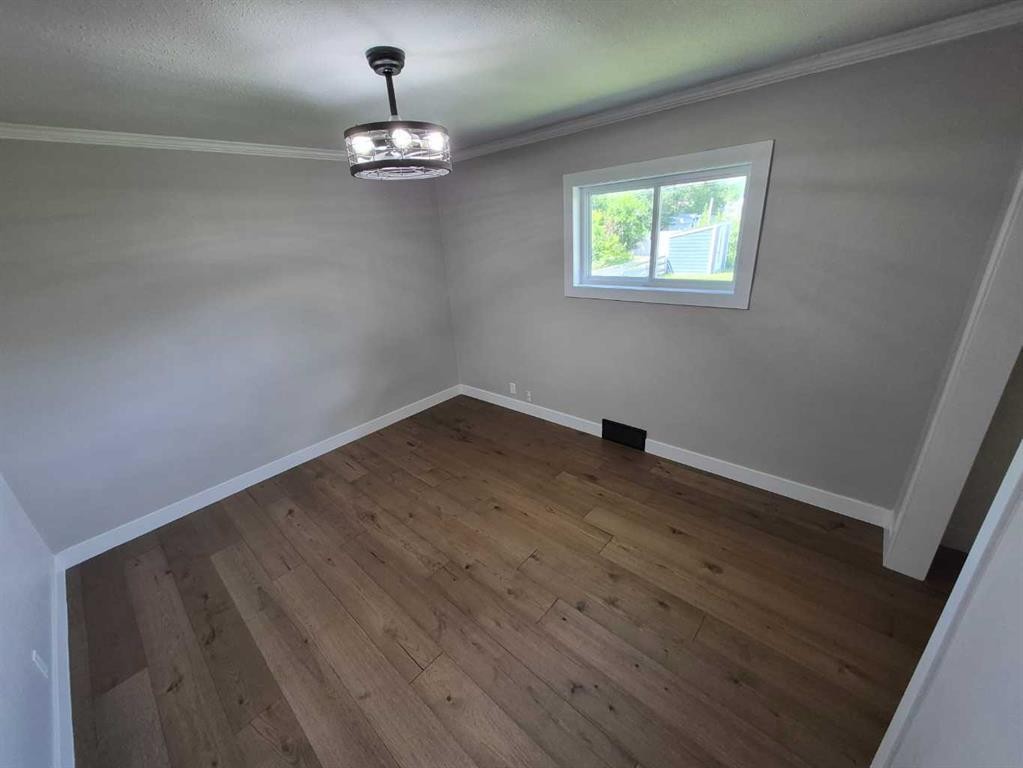 









4931


54

Avenue,
Taber,




AB
T1G 1H5

