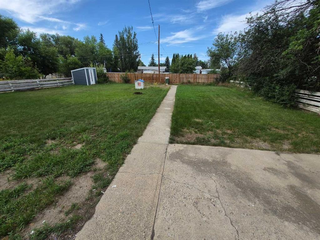









4931


54

Avenue,
Taber,




AB
T1G 1H5

