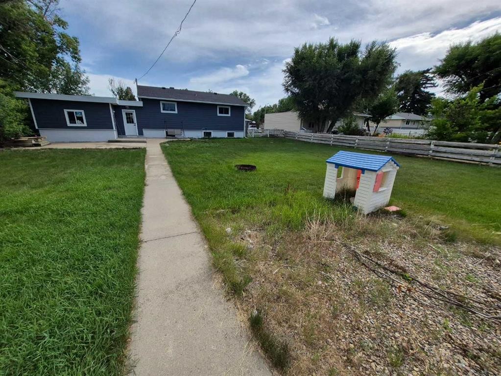 









4931


54

Avenue,
Taber,




AB
T1G 1H5

