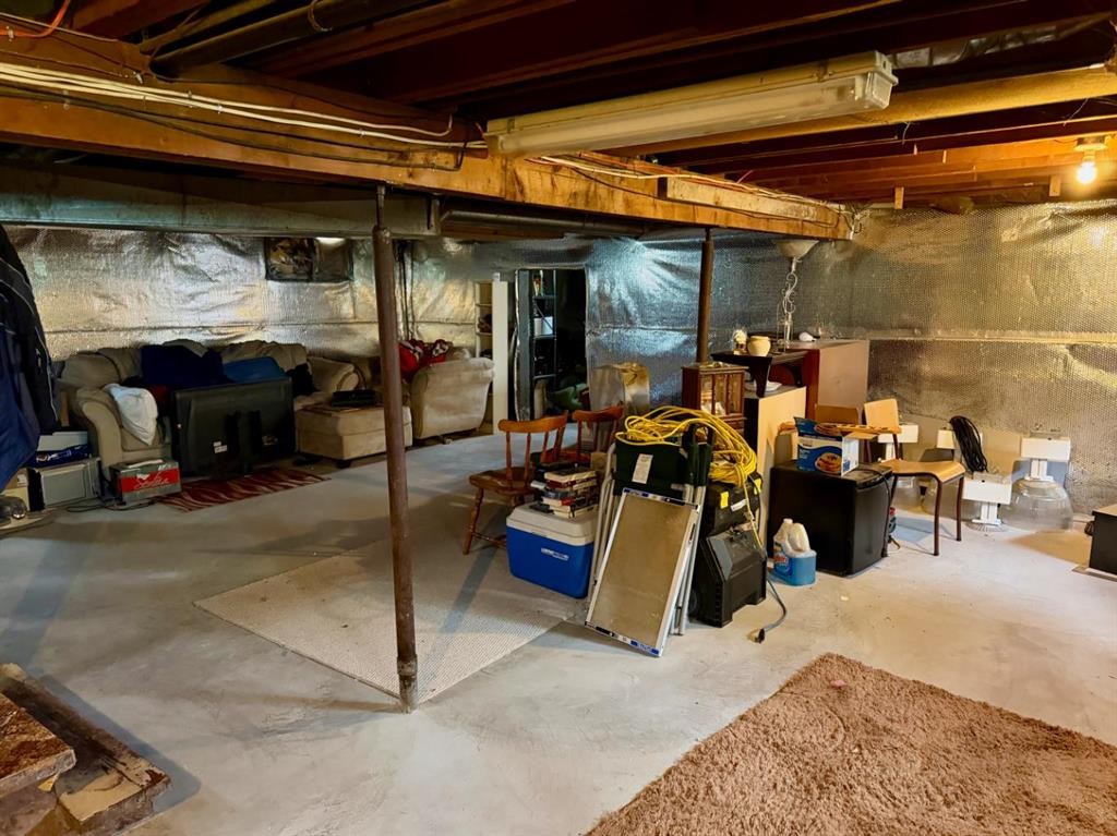 









14825


21

Avenue South,
Frank,




AB
T0K 0E0

