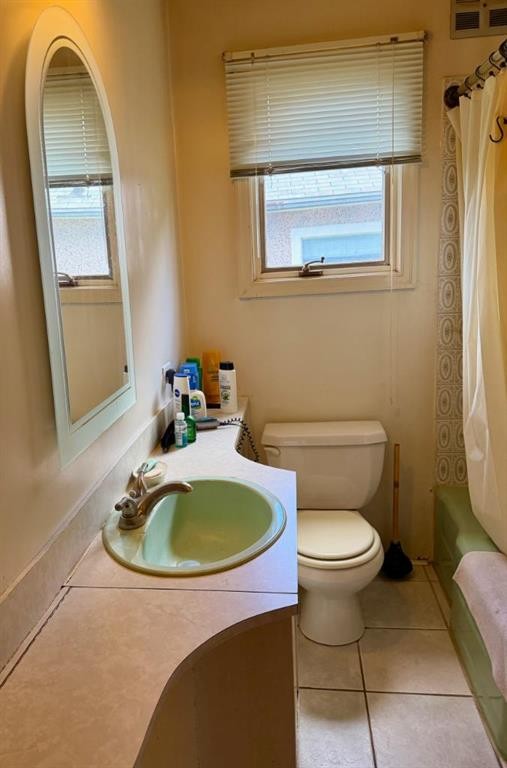 









14825


21

Avenue South,
Frank,




AB
T0K 0E0

