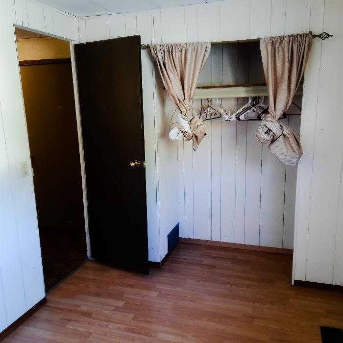 









13333


17

Avenue North,
Blairmore,




AB
T0K 0E0


