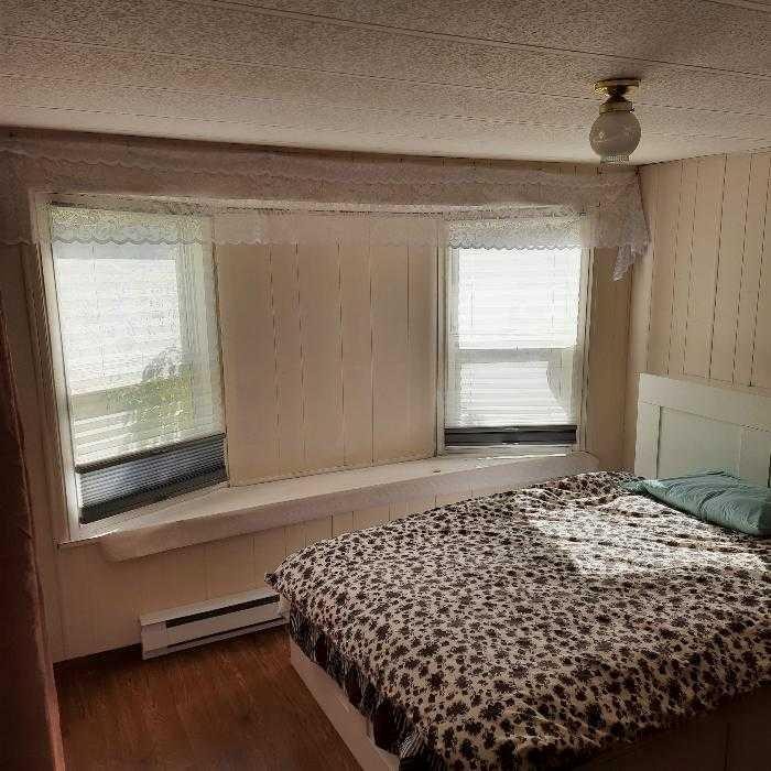 









13333


17

Avenue North,
Blairmore,




AB
T0K 0E0

