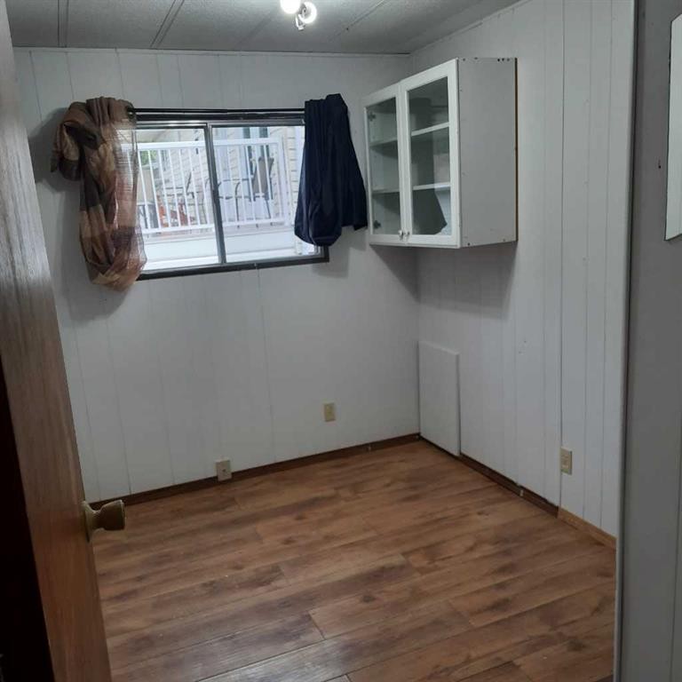









13333


17

Avenue North,
Blairmore,




AB
T0K 0E0

