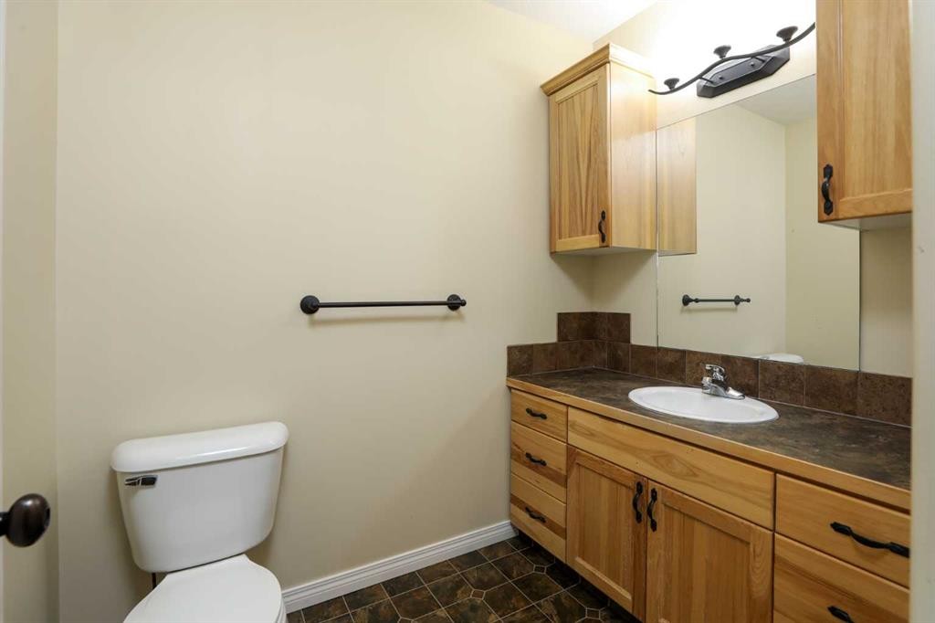 









227


Rivermill Manor W

,
Lethbridge,




AB
T1K 8C5

